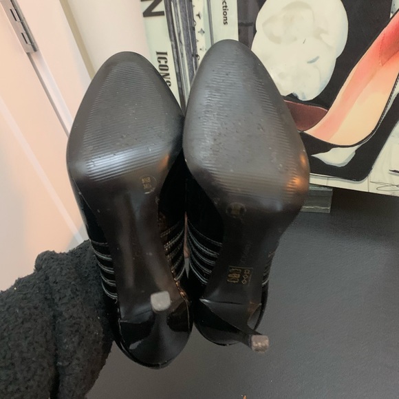 3️⃣6️⃣ Today ONLY more then 50% Off! HUGE SALE! BCBG heels. - Picture 4 of 5